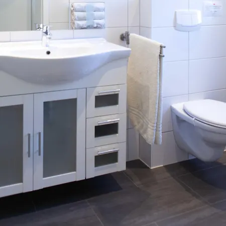 Ferienunterkuenfte Liliane 괴렌