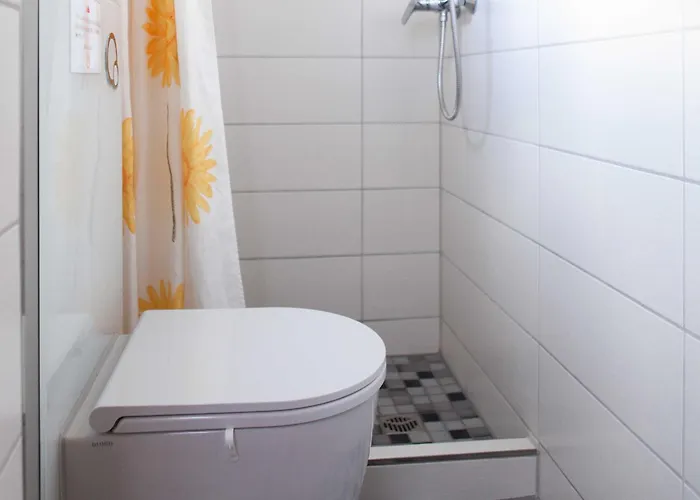 منزل للإقامة Ferienunterkuenfte Liliane غورين